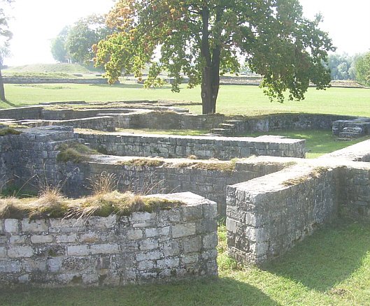 Station 1: Römerkastell in Einning